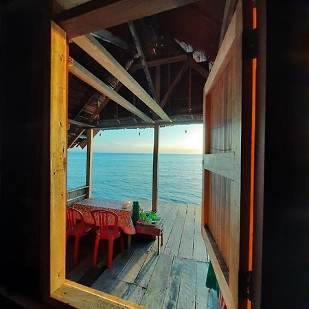 Nyanse Homestay - Raja Ampat Besir Exteriér fotografie