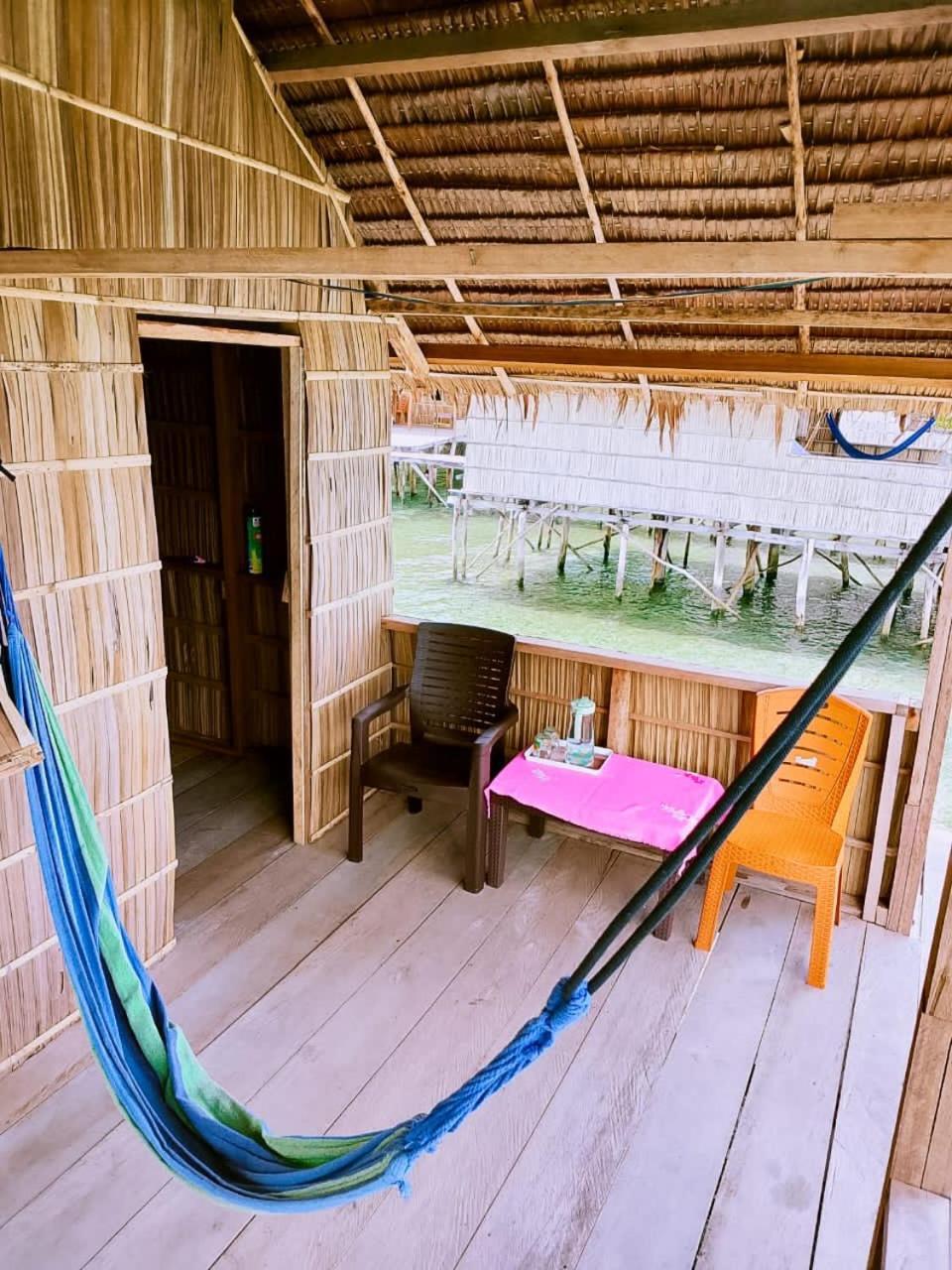 Nyanse Homestay - Raja Ampat Besir Exteriér fotografie